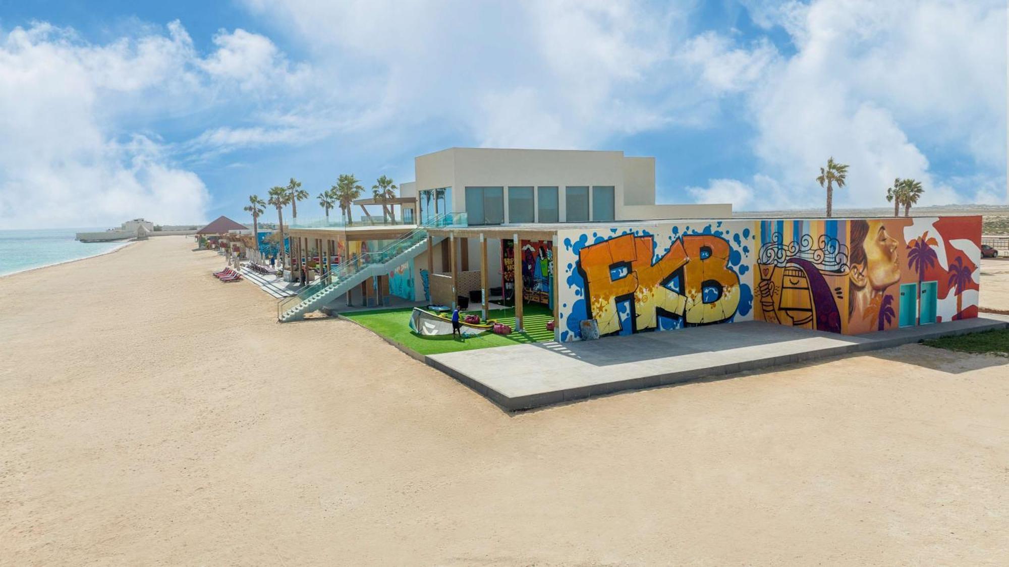 Fuwayrit Fuwairit Kite Beach, Tapestry Collection By Hilton מראה חיצוני תמונה