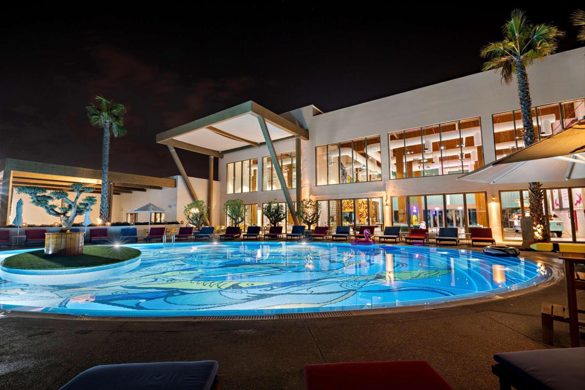 Fuwayrit Fuwairit Kite Beach, Tapestry Collection By Hilton מראה חיצוני תמונה